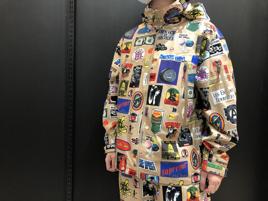 supreme GORE-TEX Stickers Shell Jacket - マウンテンパーカー