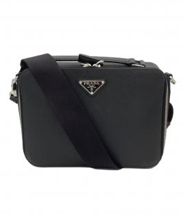 「ラグジュアリーブランドのPRADA 」