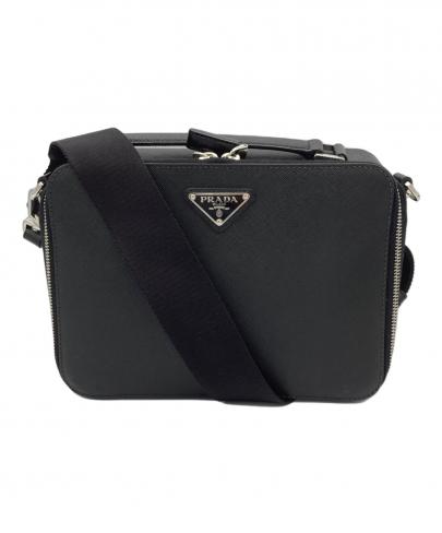 「ラグジュアリーブランドのPRADA 」