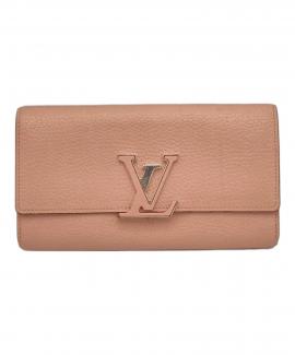 「ラグジュアリーブランドのLOUIS VUITTON 」