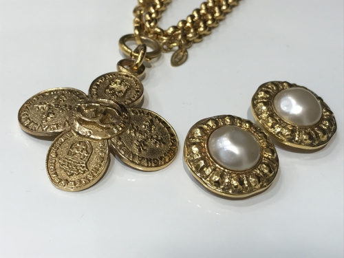 ラグジュアリーブランドのCHANEL