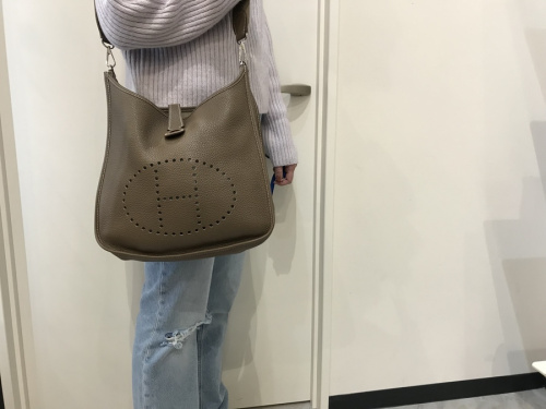 ラグジュアリーブランドのHERMES