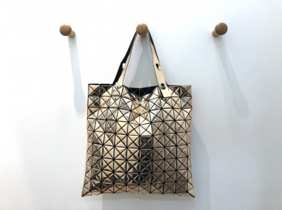 「ドメスティックブランドのBAOBAO ISSEYMIYAKE 」