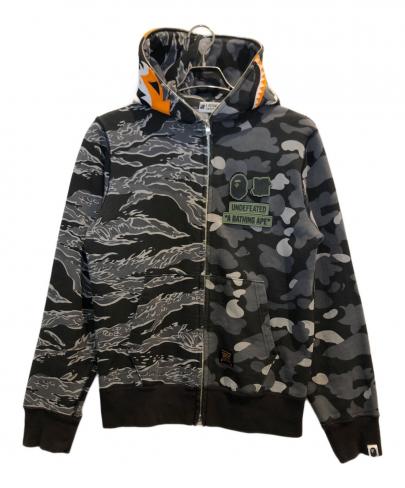 「ストリートブランドのA BATHING APE × UNDEFEATED 」