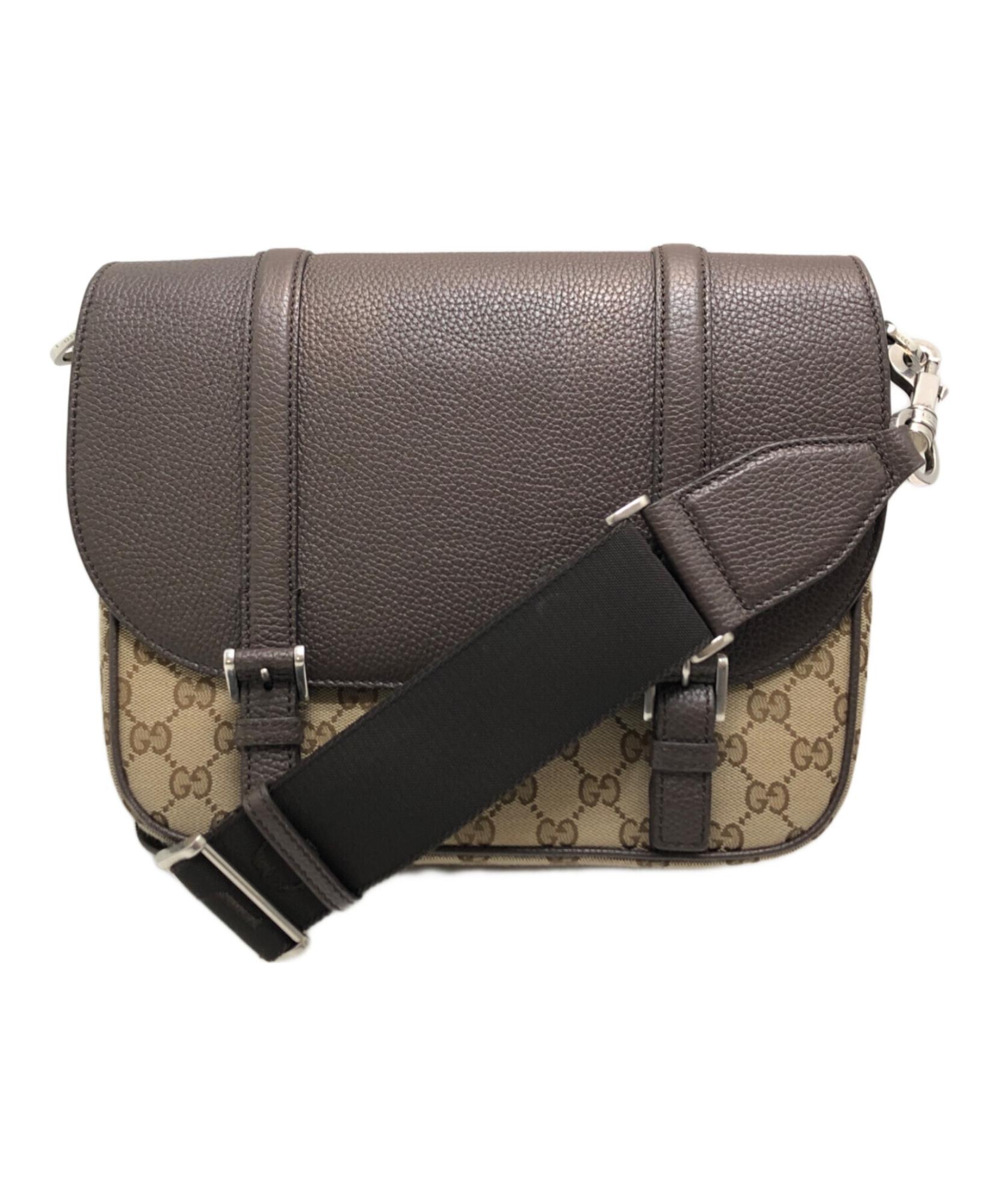 激安価格の A-KTオシャレ！中古。GUCCIバケット風ハット。グレー