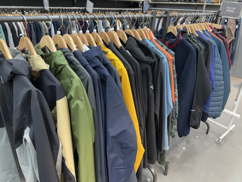 ARCTERYX のアークテリクス