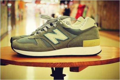 「メンズのNEW BALANCE 」