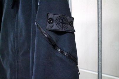 「STONE ISLANDのコラボ 」