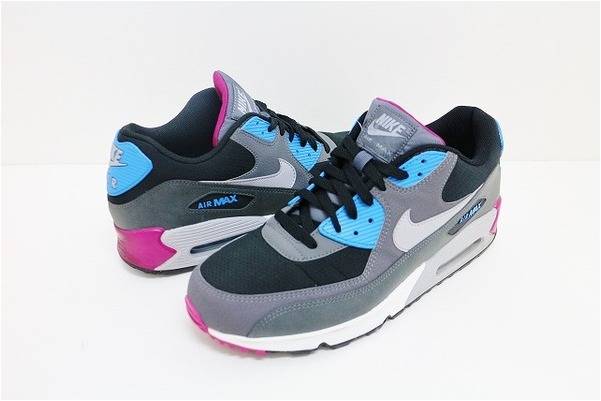 Nikeの中でも根強い人気のmaxシリーズの入荷です 14 07 29発行 Nikeの中でも根強い人気のmaxシリーズの入荷です 14 07 29発行
