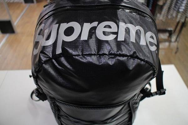 supreme シュプリーム　2017AW バックパック Supreme 17SS☆Supreme Backpack Box Logo バックパック Black 黒