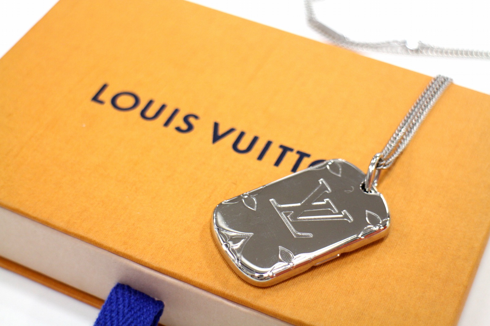 【LOUIS VUITTON/ ルイ ヴィトン】モノグラムロケットネックレス入荷[2019.01.26発行]