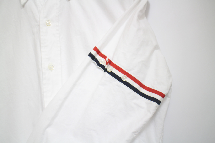 Thom Browne/トムブラウン】より、グログラン アームバンド 
