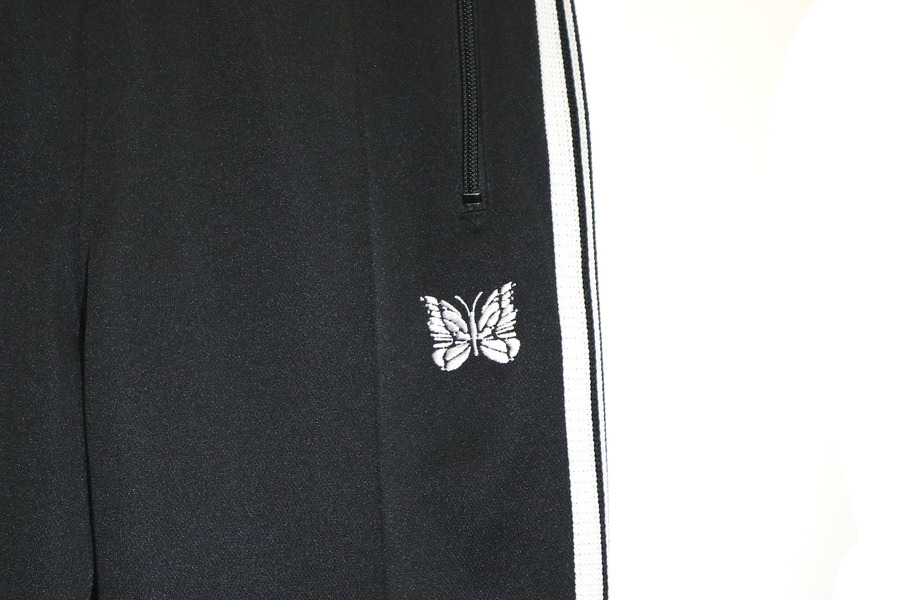 Needles/ニードルス】より、別注ナロートラックパンツが入荷
