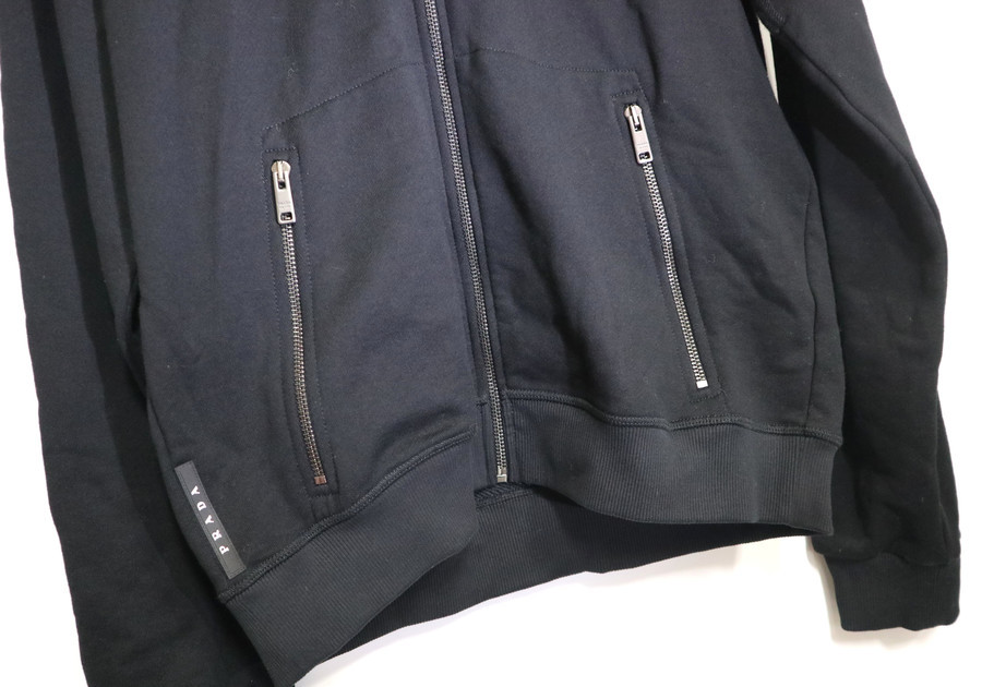 PRADA/プラダ】よりジャージ×ナイロンフードパーカーが入荷致し