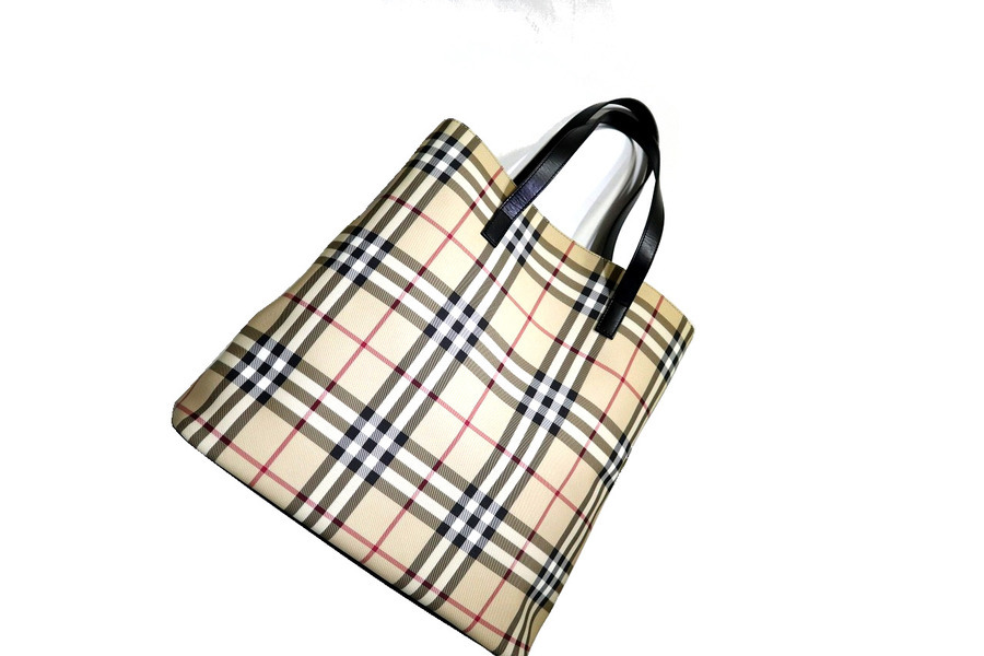 BURBERRY LONDON/バーバリーロンドン】より、PVCトートバッグが入荷 ...