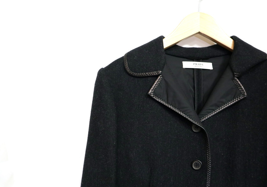 PRADA/プラダ】よりレザーパイピングコートが入荷致しました