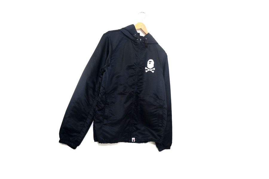 A BATHING APE/エイプ】より、クロスボーンナイロンジャケットを買取