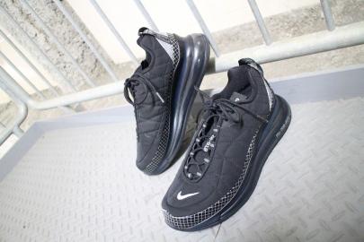 「スニーカーのNIKE 」