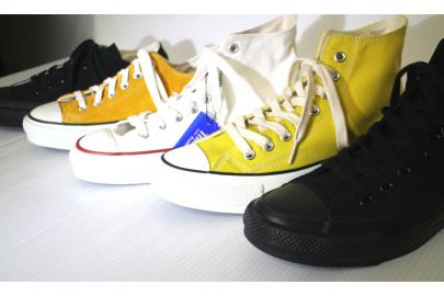 「スニーカーのCONVERSE 」