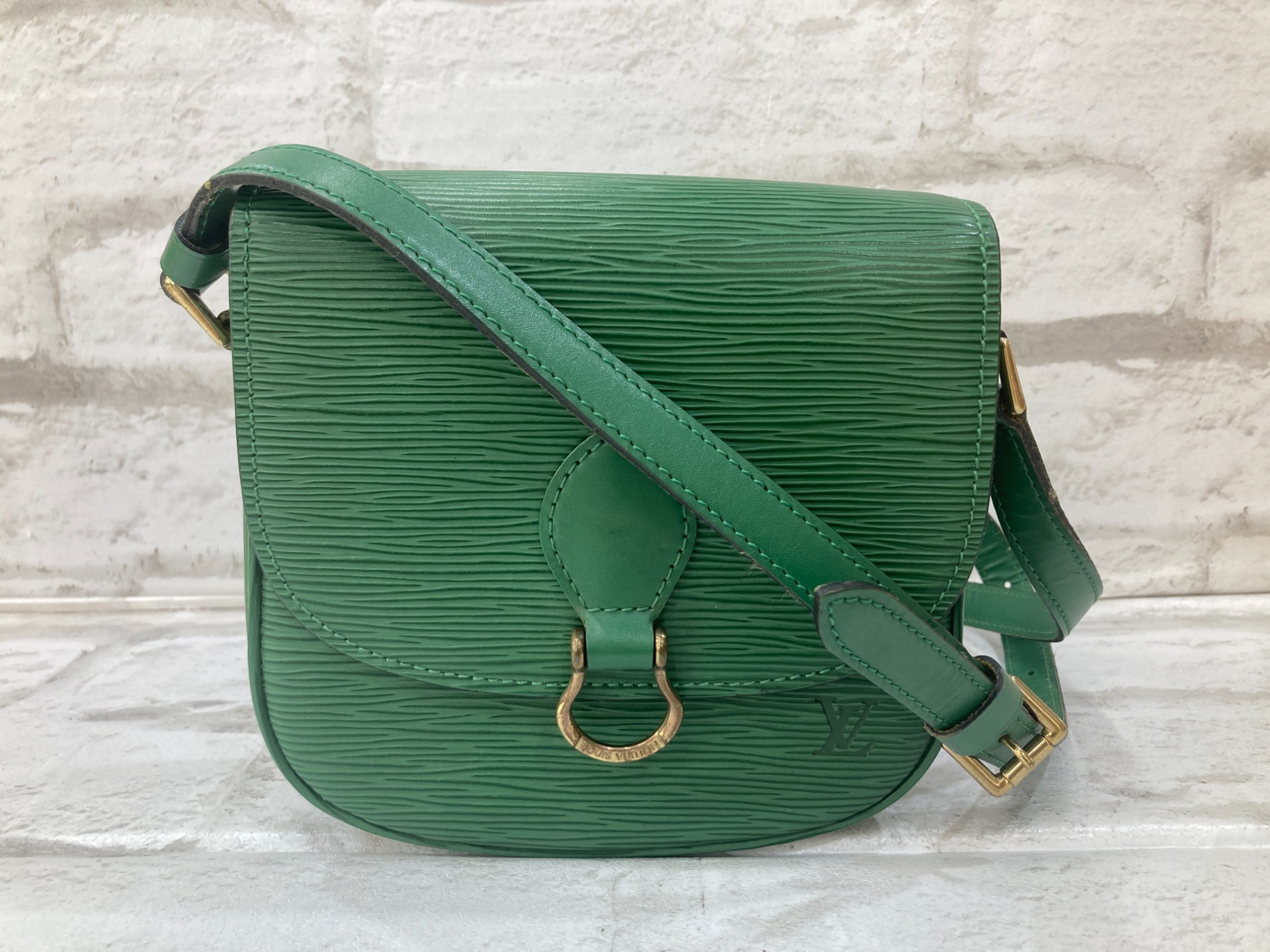 【海外限定カラーあり♡】 LV ショルダーバッグ ラグジュアリーブランド【LOUIS VUITTON / ルイヴィトン 】より