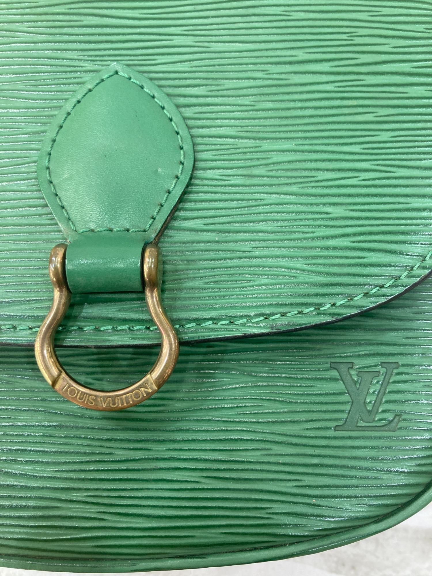【海外限定カラーあり♡】 LV ショルダーバッグ ラグジュアリーブランド【LOUIS VUITTON / ルイヴィトン 】より