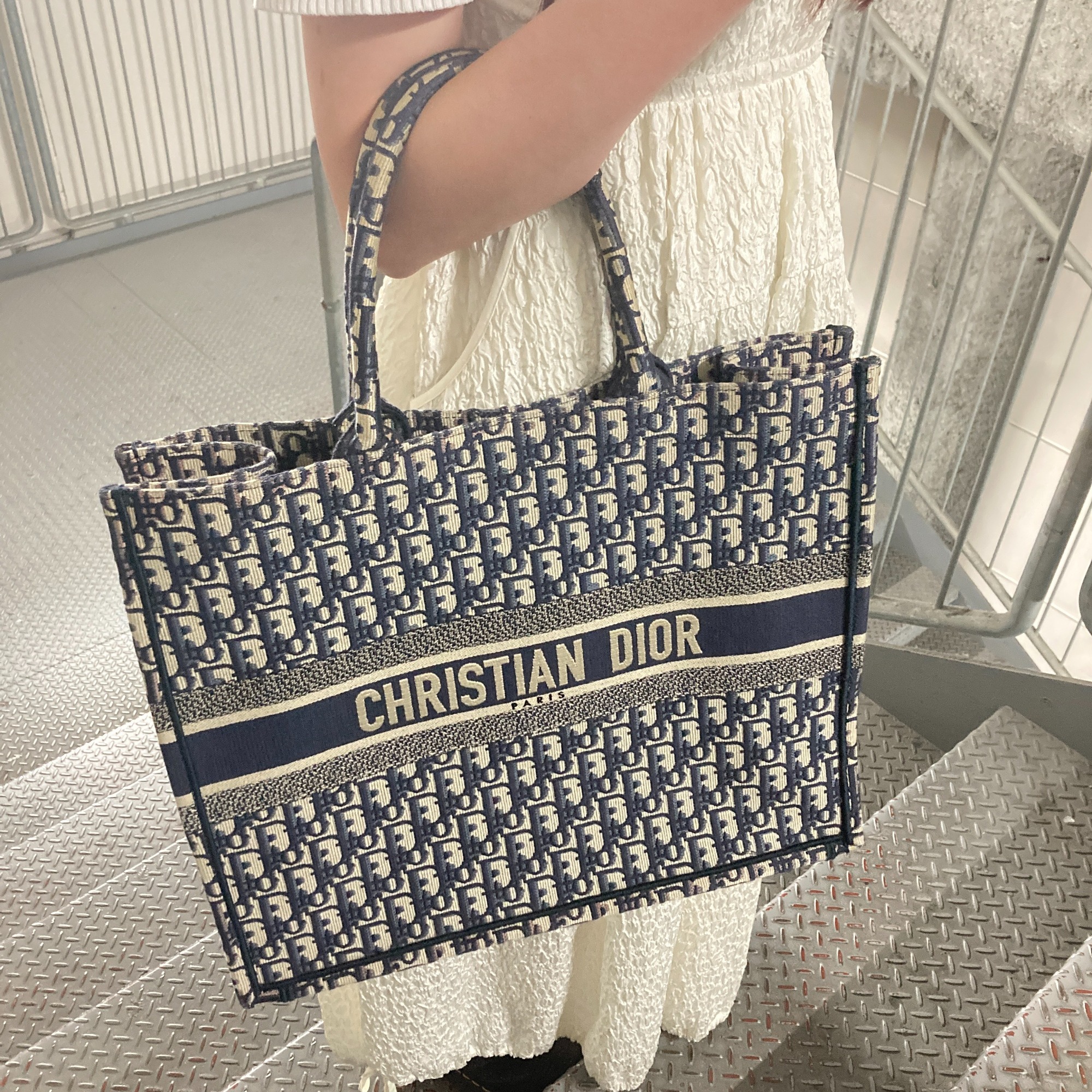未使用】Christian Dior オブリーク ブックトート ラージ バッグ（楽天 