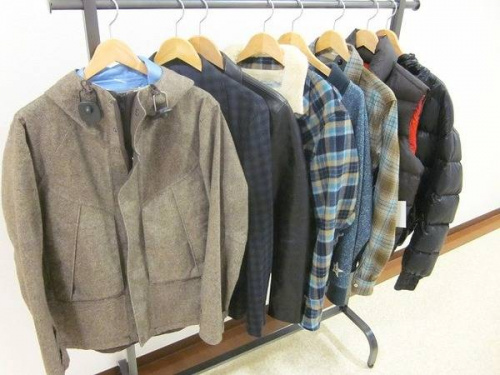 ダウンベストのルブタン