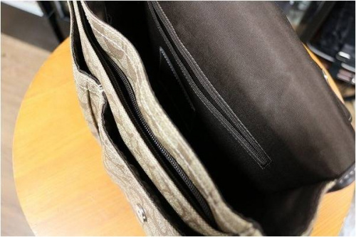 バッグのコーチ