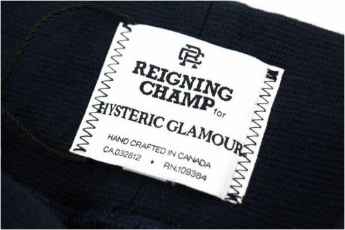 スウェットのコラボ