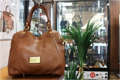 レディースのバッグ