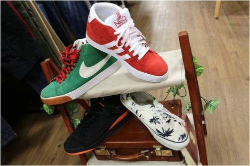 買取のスニーカー