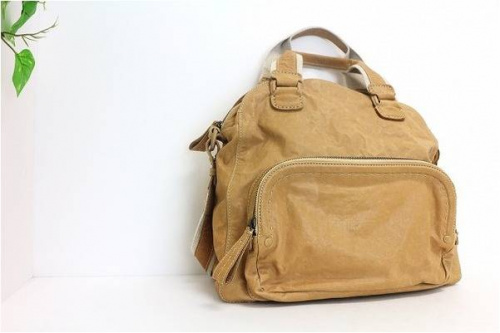 ショルダーバッグのゲンテン