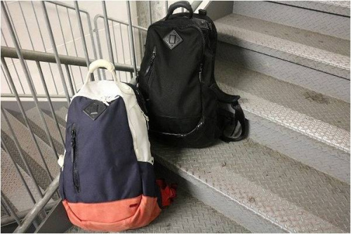 シューズ・バッグのヴィズヴィム