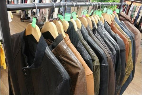 駐車場無料の秋物買取