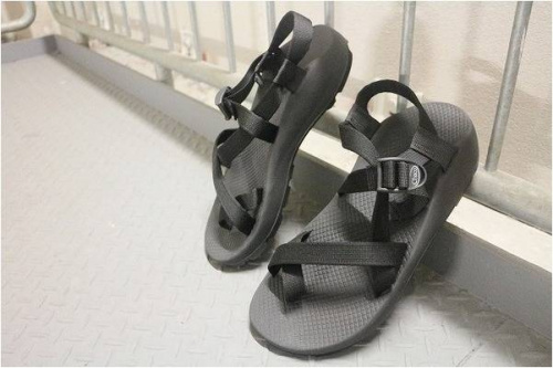 スポーツサンダルのアトレ川崎