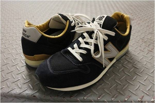 買取強化のスニーカー