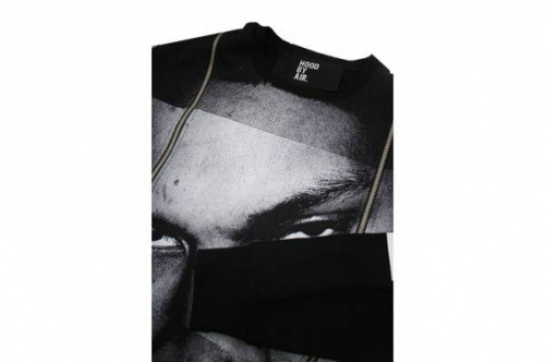 ストリートのHOOD BY AIR