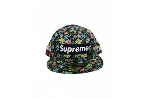 SUPREMEのコラボ