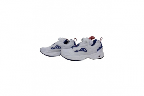 シューズ・バッグのスニーカー