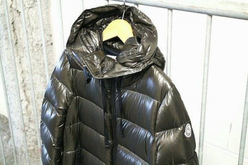 MONCLERの未使用品