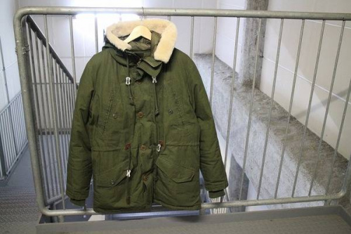 ダウンジャケットのアウトドア