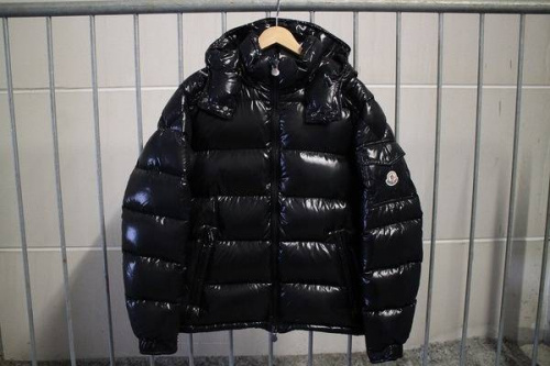未使用品のダウンジャケット