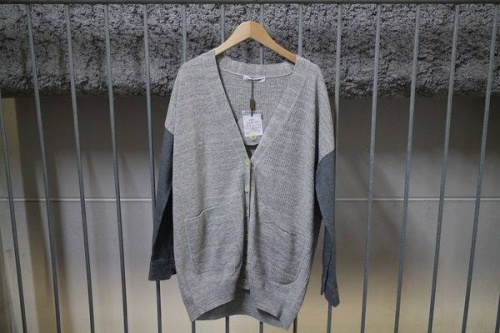 カーディガンの川崎
