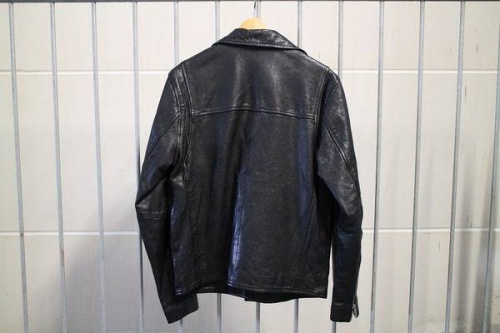 ライダースのレザー