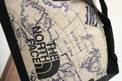THE NORTH FACEのシュプリーム