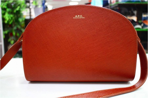 バッグのブランド古着