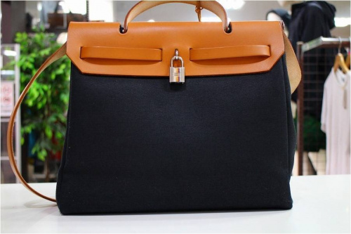 ブランドバッグの川崎