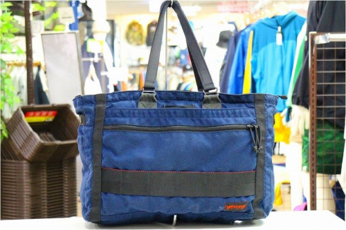BRIEFINGのトートバッグ