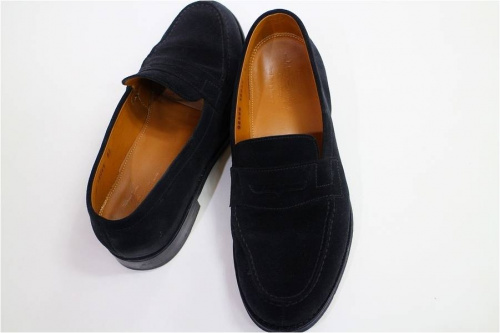 レザーシューズの革靴