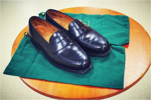 Crockett&Jonesのコインローファー